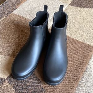 Hunter Black Chelsea Boots